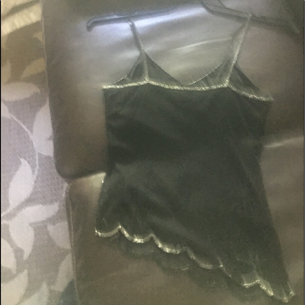 Blouses - Picture 3 of 3